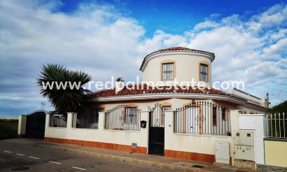 4. House - Detached Villa - Resale - Los Alczares - Town