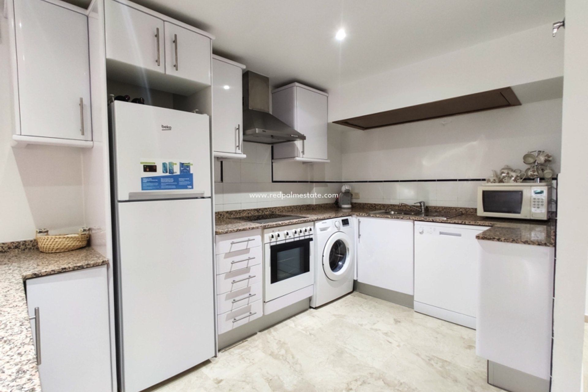 Alquiler a corto plazo - Apartmentos -
Torrevieja - La Entrada