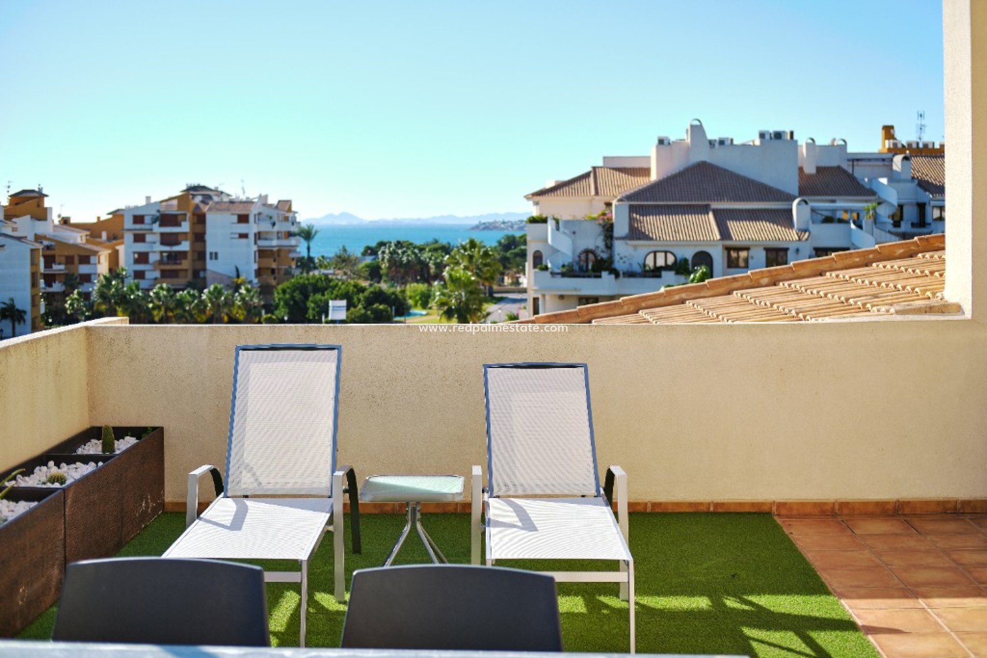 Alquiler a corto plazo - Apartmentos -
Torrevieja - La Entrada