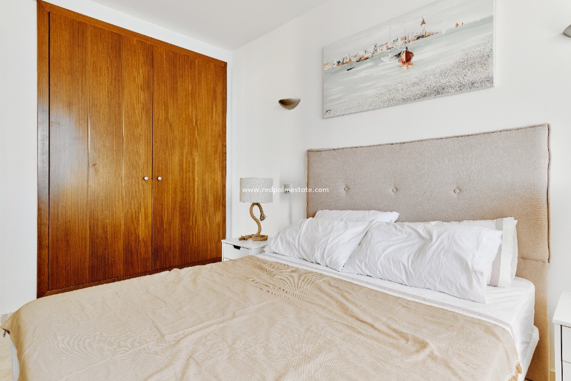 Alquiler a corto plazo - Apartmentos -
Torrevieja - La Entrada