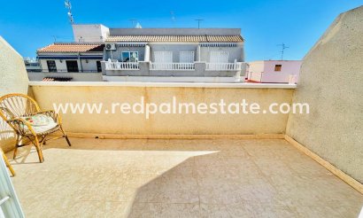 Apartamento - Återförsäljning - Torrevieja - Playa del Cura