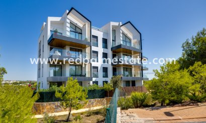 Apartamento - Reventa - Las Colinas Golf - Las Colinas Golf