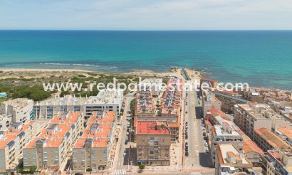 Apartamento - Reventa - Torrevieja - La Mata