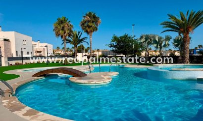 Apartment - Resale - Torrevieja - Aguas Nuevas
