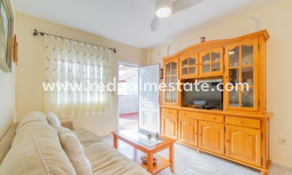 Apartmentos -  - Orihuela Costa -
                Playa Flamenca