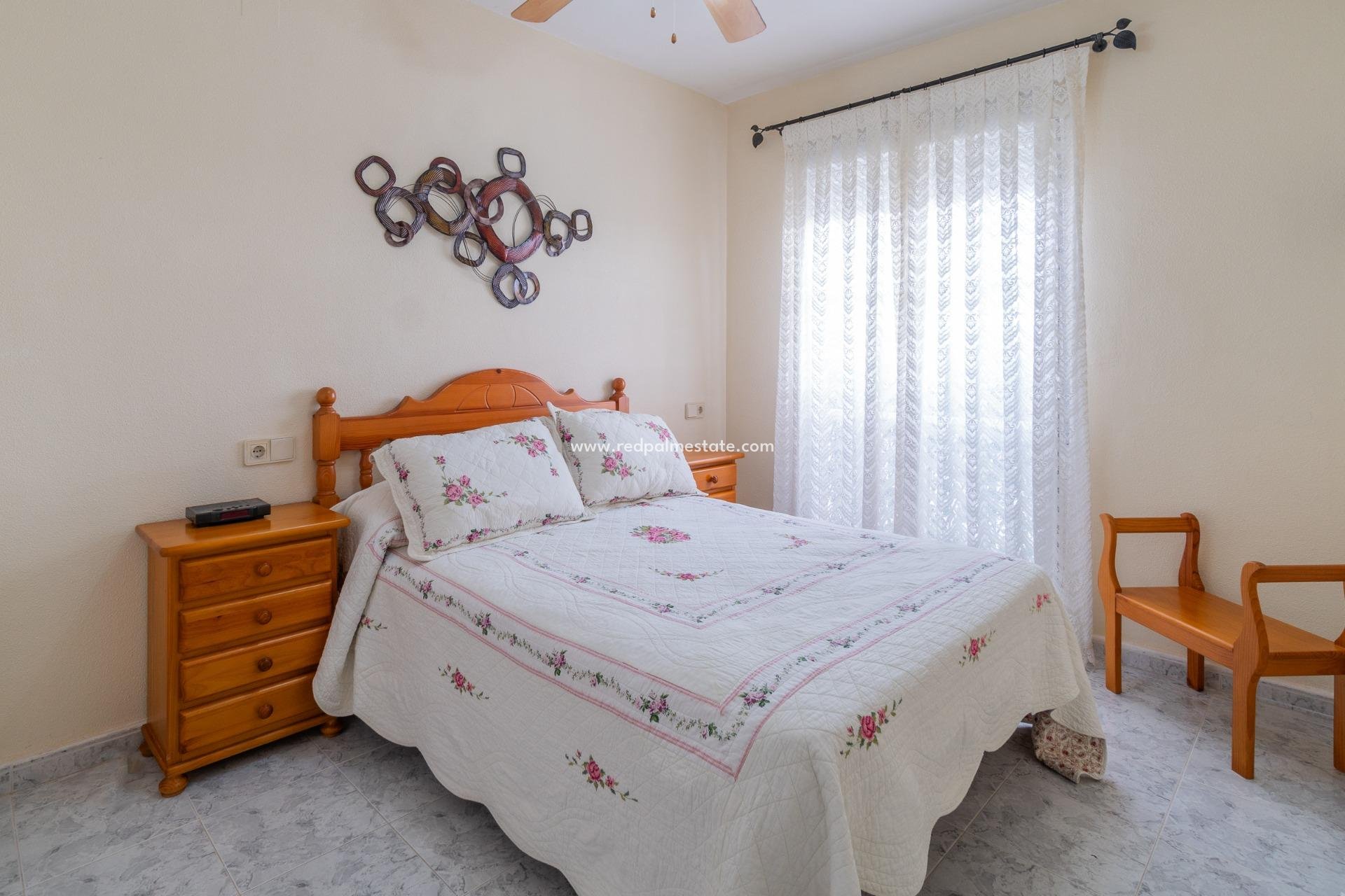  - Apartmentos -
Orihuela Costa - Playa Flamenca