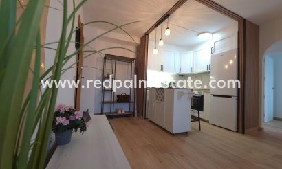 Apartments - Resale - Torrevieja - Cala Ferris