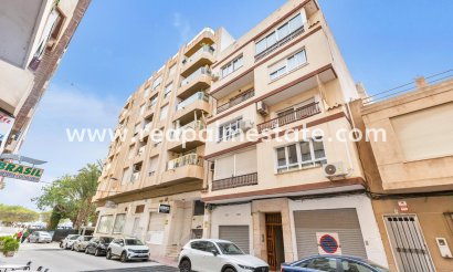 Apartments - Resale - Torrevieja - Centro Torrevieja