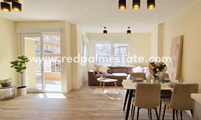 Apartments - Resale - Torrevieja - Centro