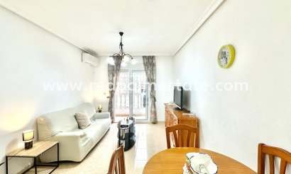 Apartments - Resale - Torrevieja - Centro