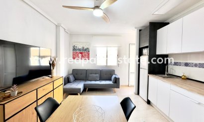 Apartments - Resale - Torrevieja - Centro
