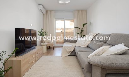 Apartments - Resale -
            Torrevieja - CH-69791