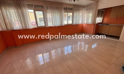 Apartments - Resale - Torrevieja - Playa de los Locos