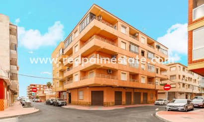 Apartments - Resale - Torrevieja - Playa de los Naufragos