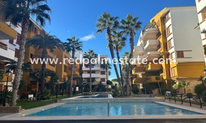Apartments - Resale - Torrevieja - Punta prima