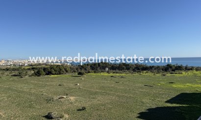 Apartments - Resale - Torrevieja - Punta prima