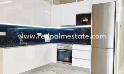 Apartments - Resale - Torrevieja - Torrevieja