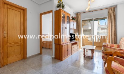 Apartments - Resale - Torrevieja - Torrevieja