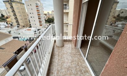 Apartments - Resale - Torrevieja - Torrevieja