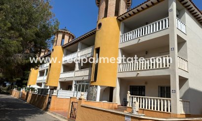 Appartement - Herverkoop - Orihuela Costa - Costa Blanca