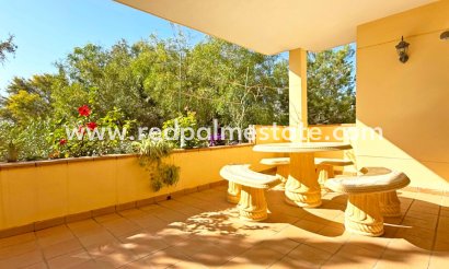 Appartement - Herverkoop -
            Orihuela Costa - MR-31781