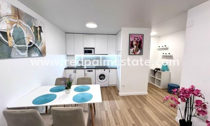 Appartements - Revente -
            Torrevieja - MR2-93658