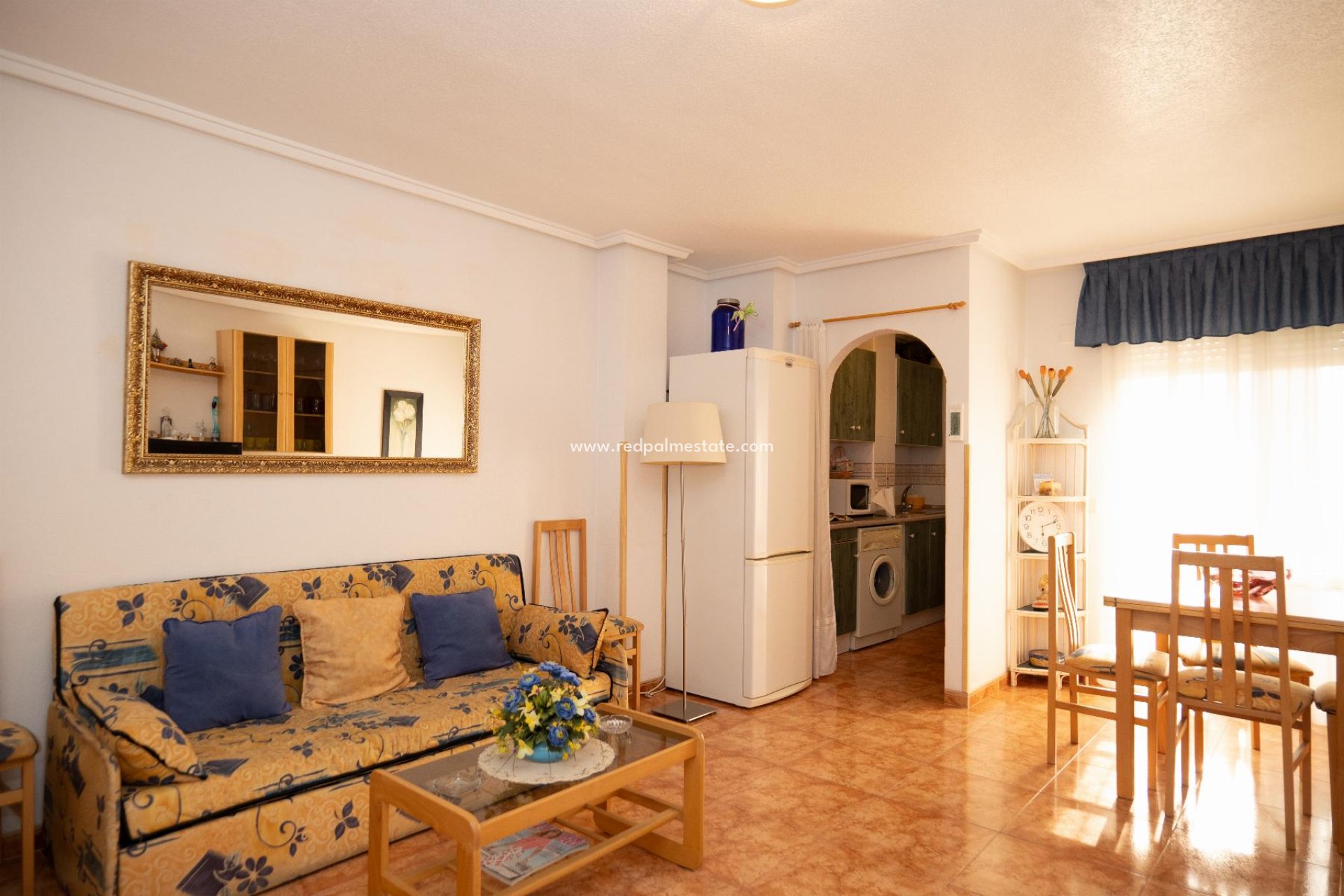 Återförsäljning - Apartamento -
Torrevieja - Center