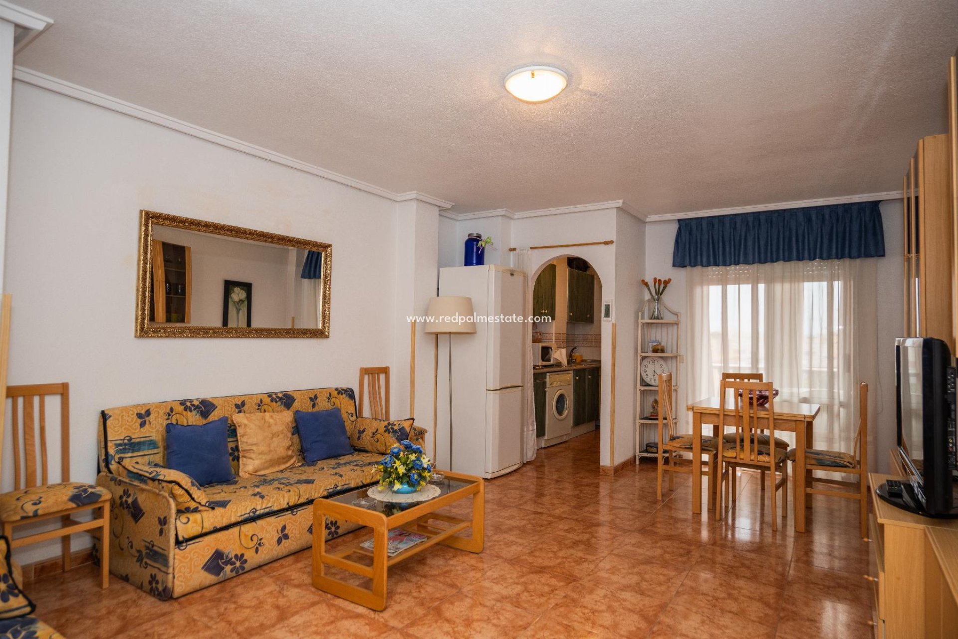 Återförsäljning - Apartamento -
Torrevieja - Center