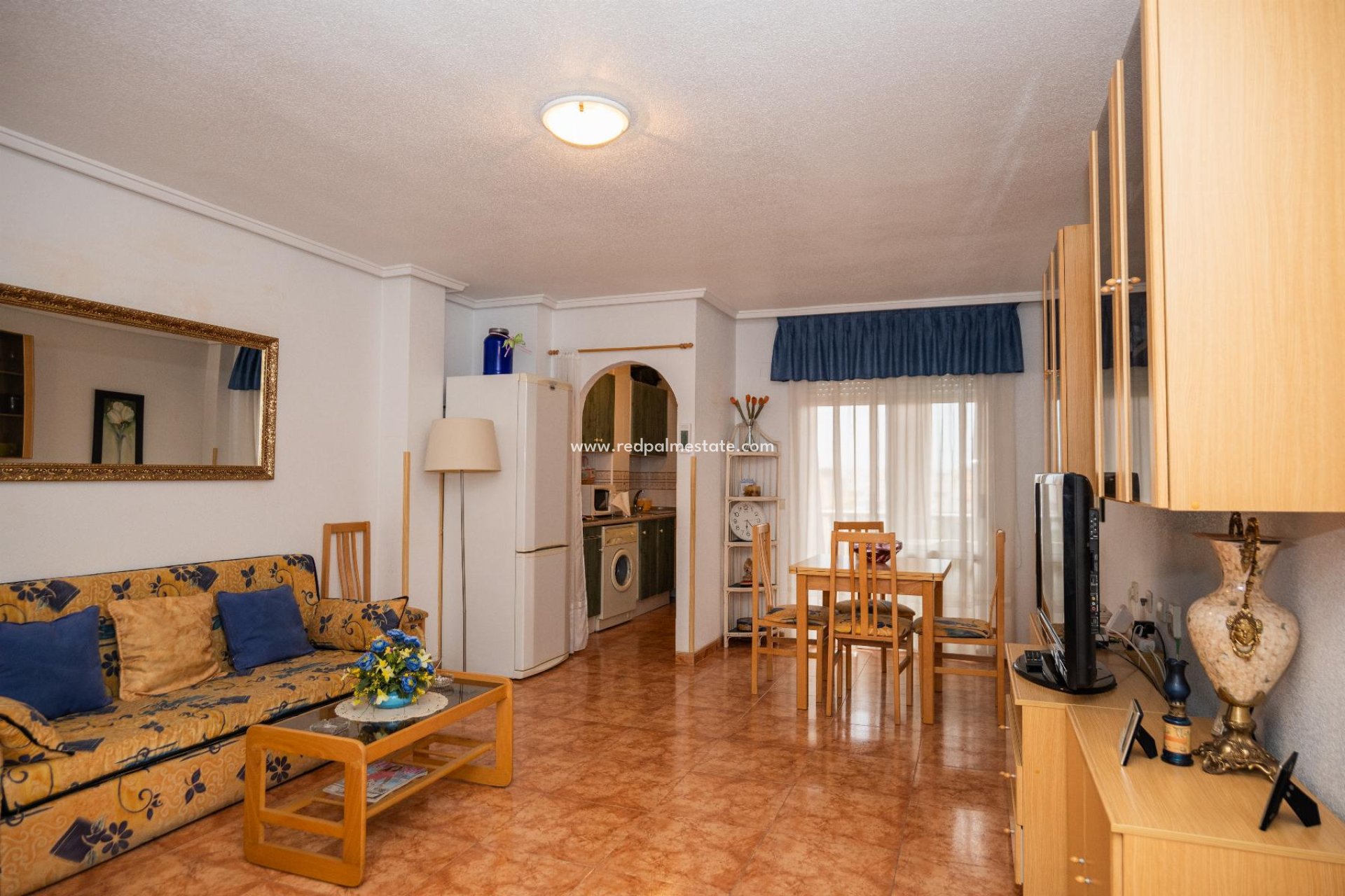 Återförsäljning - Apartamento -
Torrevieja - Center