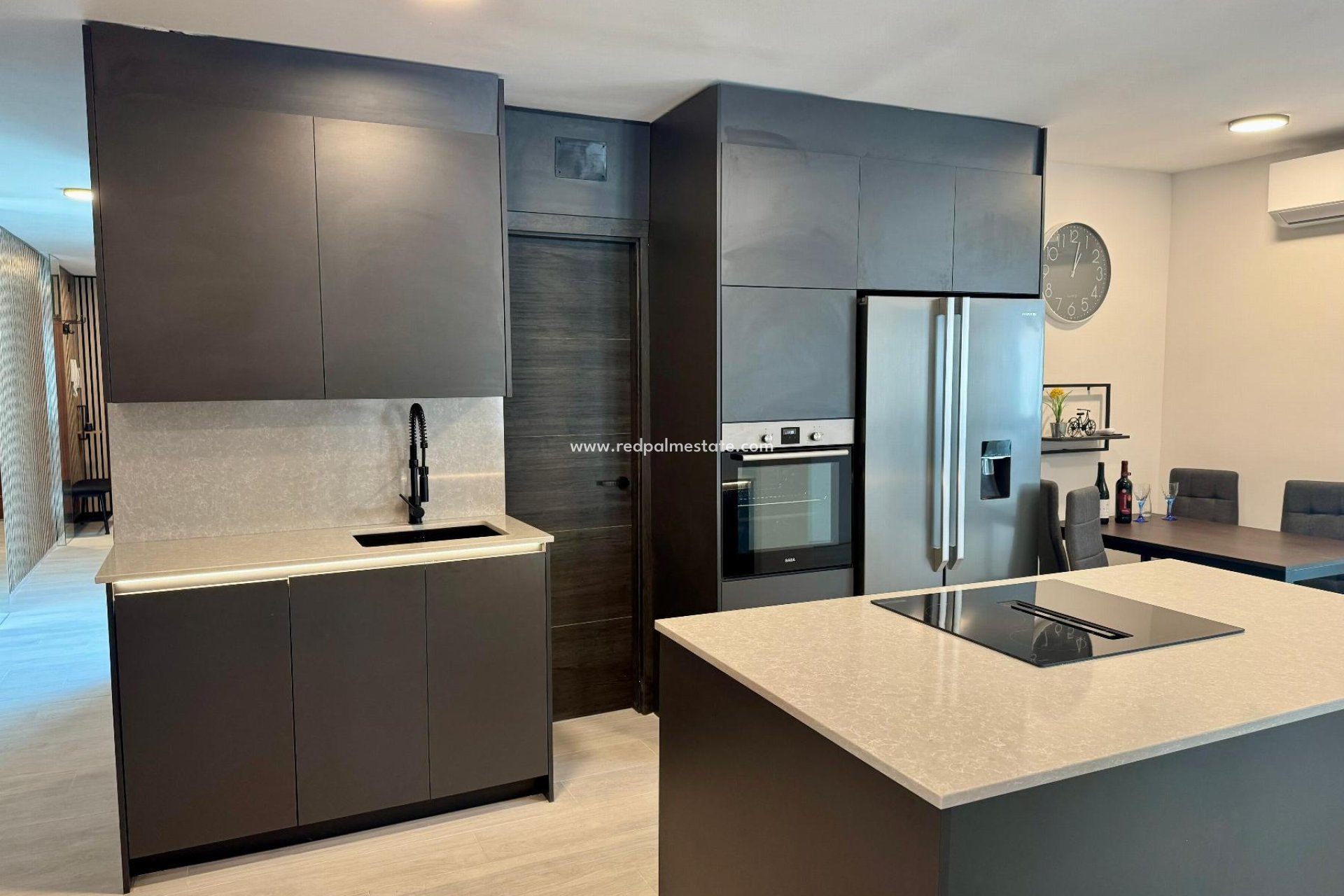 Återförsäljning - Apartamento -
Torrevieja - Centro Torrevieja