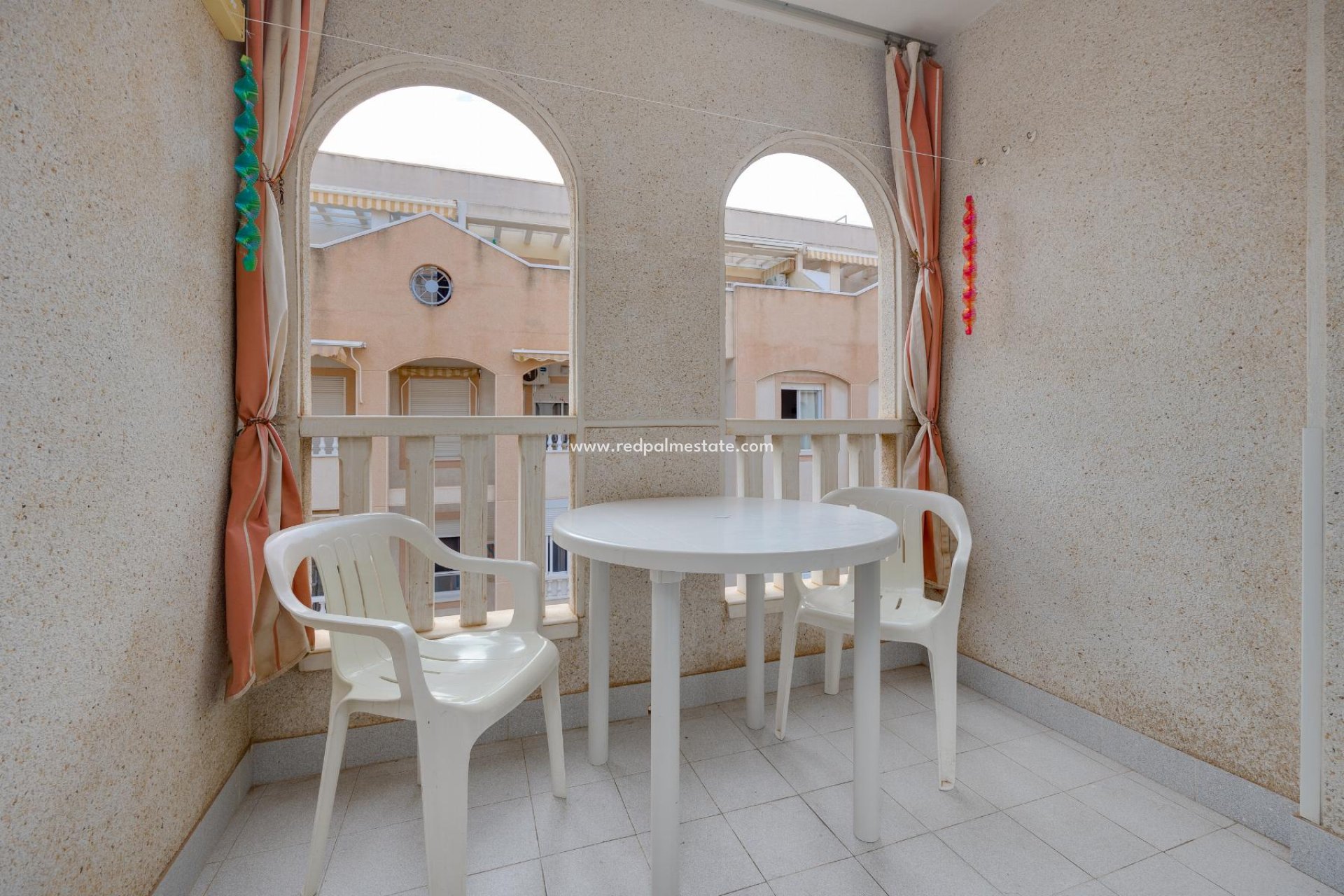 Återförsäljning - Apartamento -
Torrevieja - El Acequión - Los Náufragos