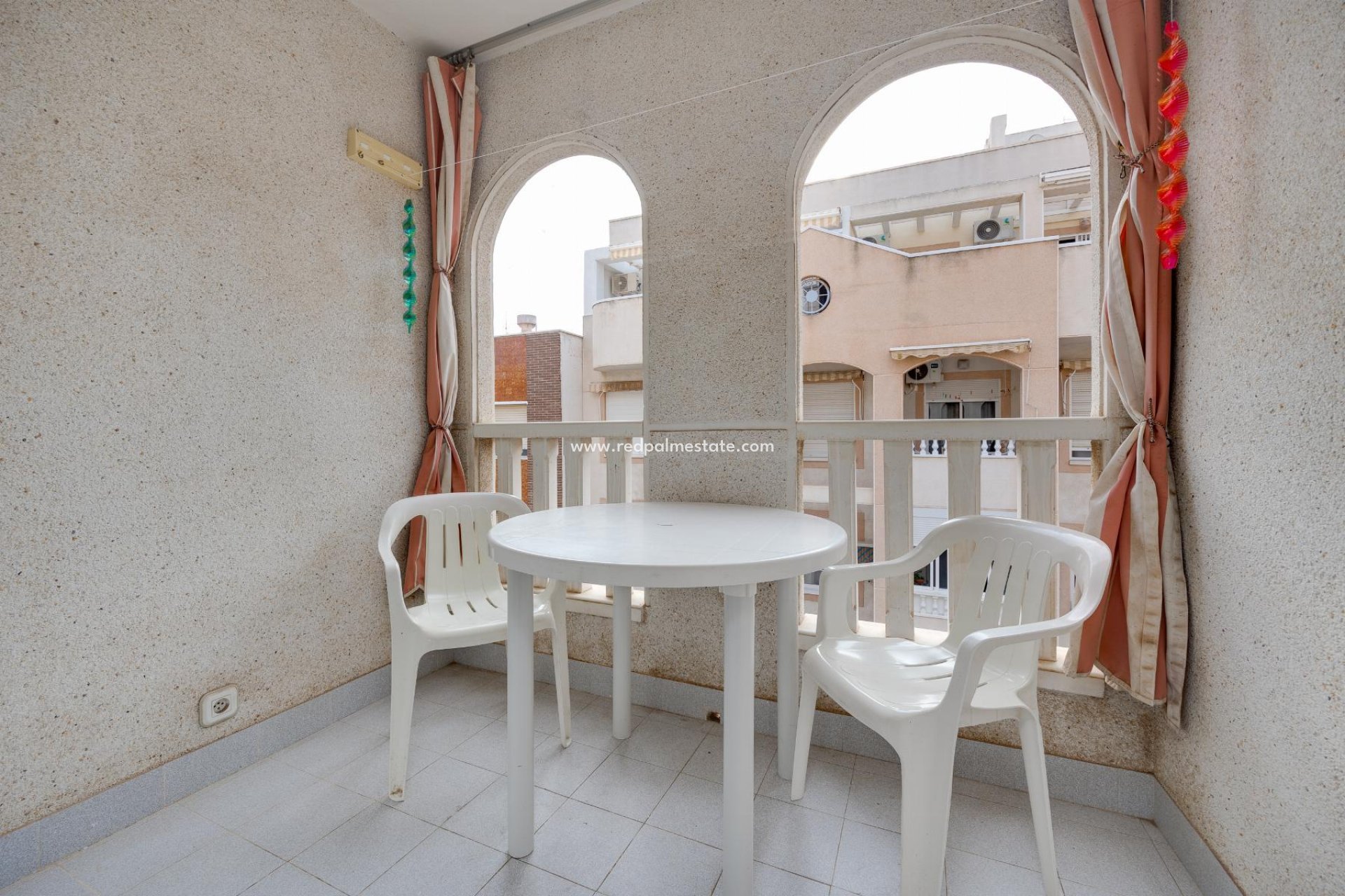 Återförsäljning - Apartamento -
Torrevieja - El Acequión - Los Náufragos