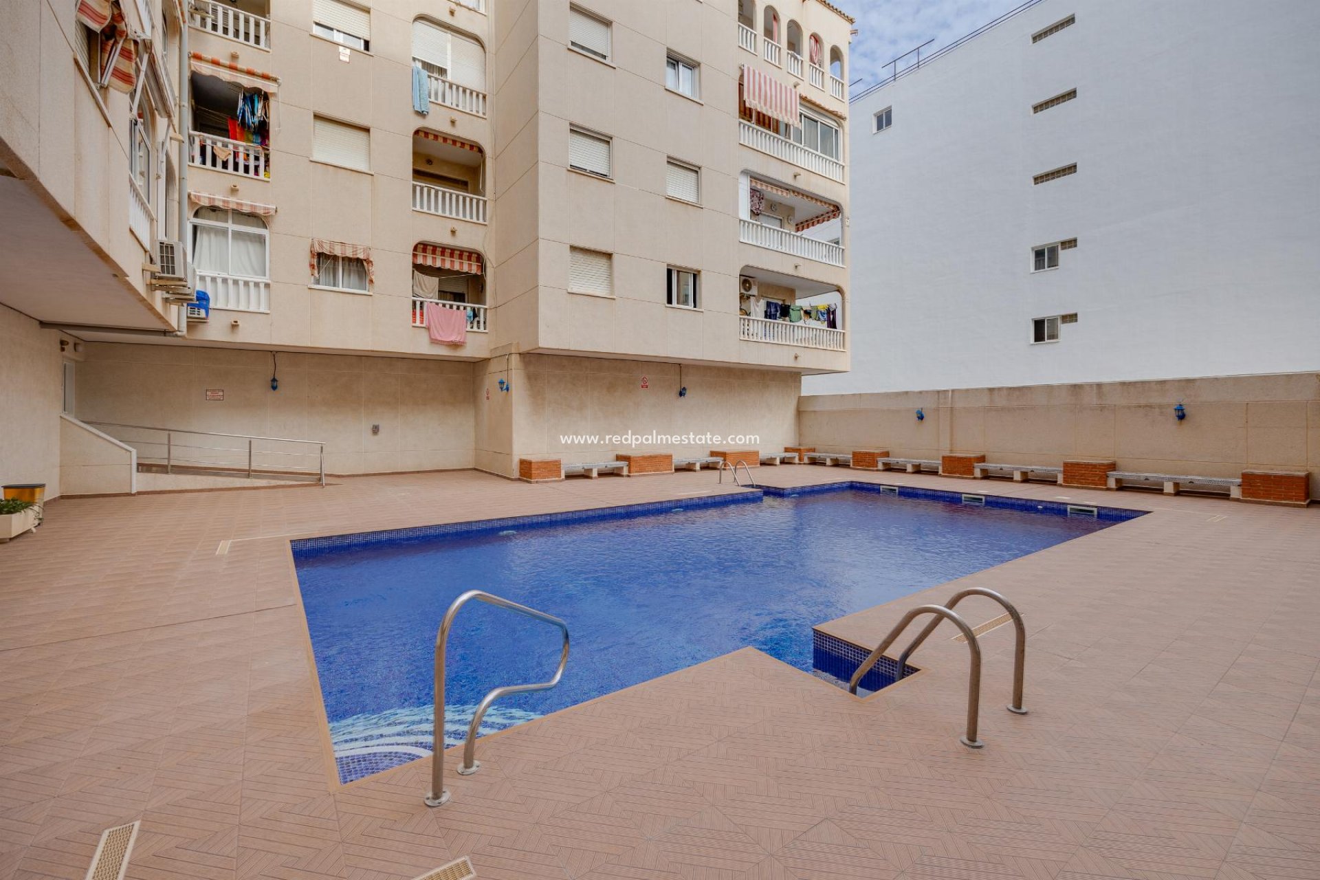 Återförsäljning - Apartamento -
Torrevieja - El Acequión - Los Náufragos