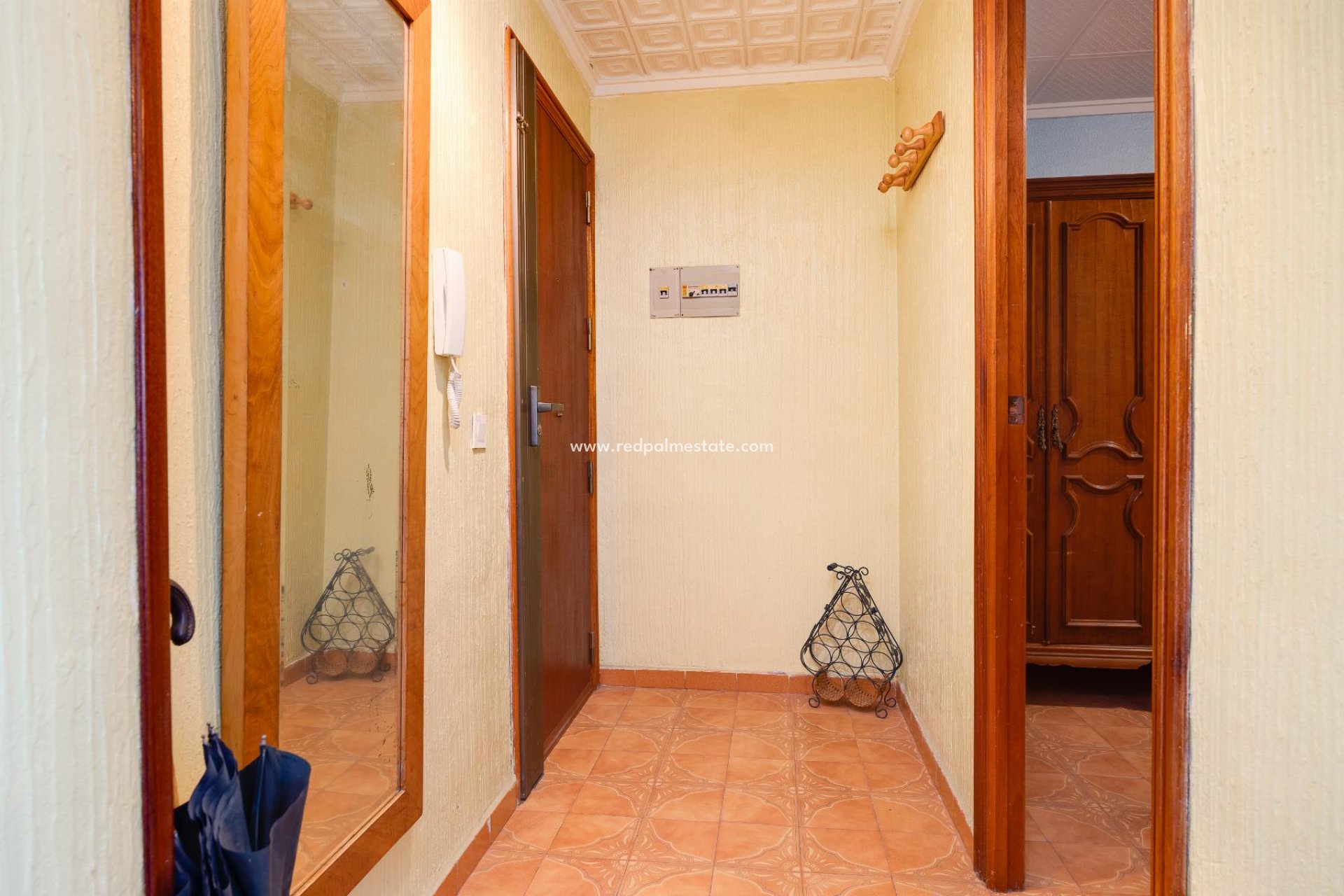 Återförsäljning - Apartamento -
Torrevieja - El Acequión - Los Náufragos