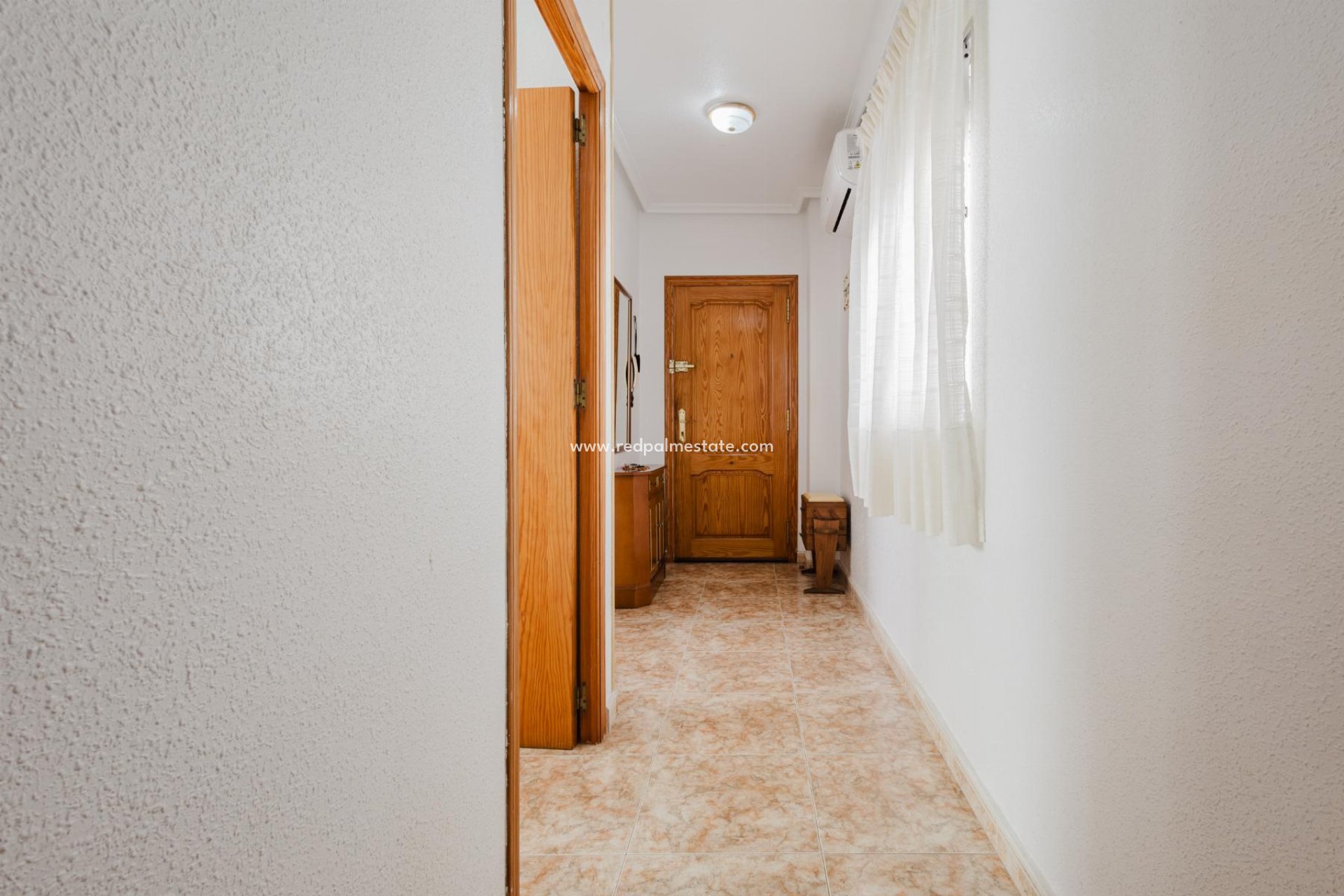 Återförsäljning - Apartamento -
Torrevieja - El Acequión - Los Náufragos