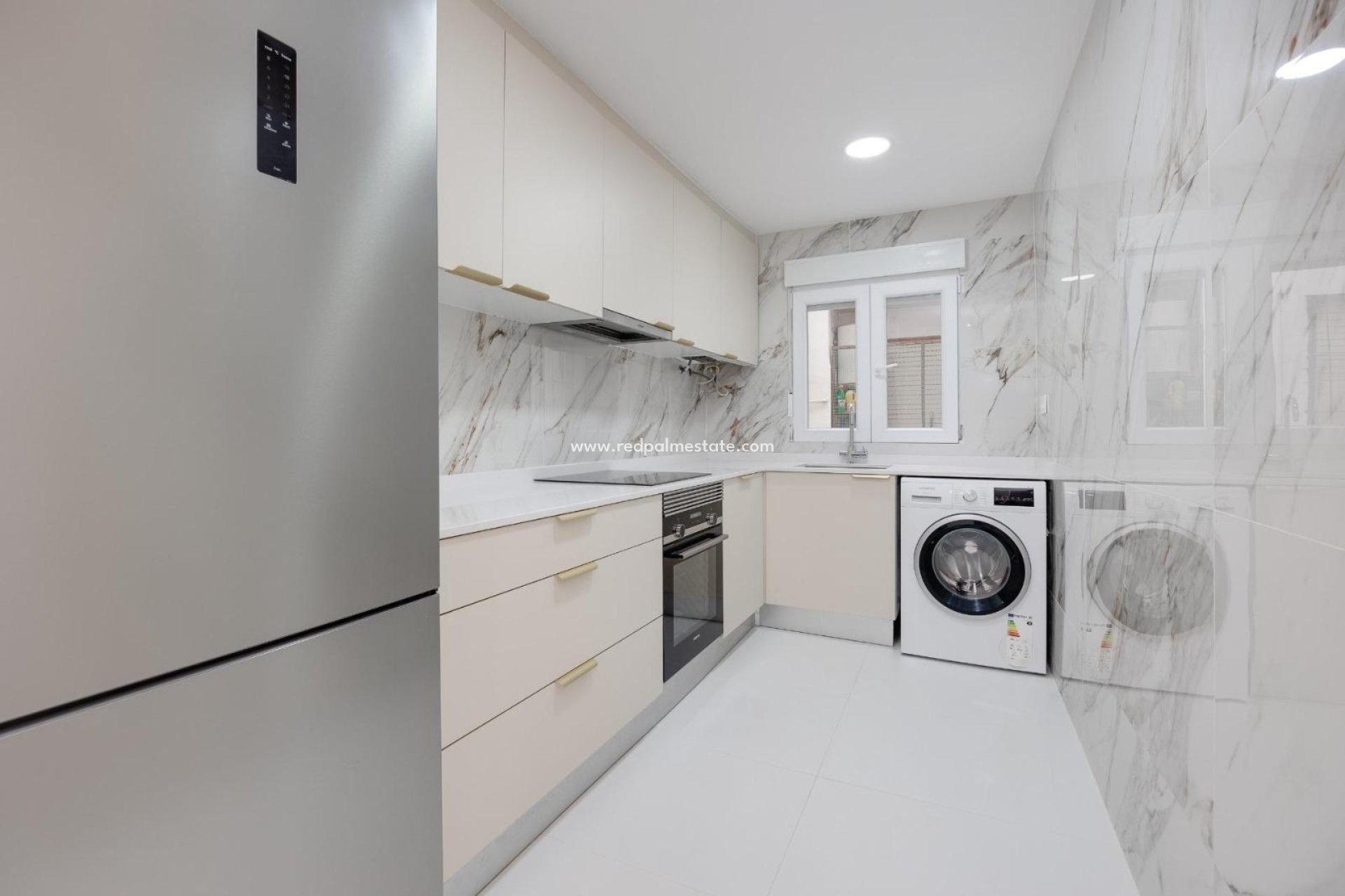 Återförsäljning - Apartamento -
Torrevieja - El Acequión - Los Náufragos