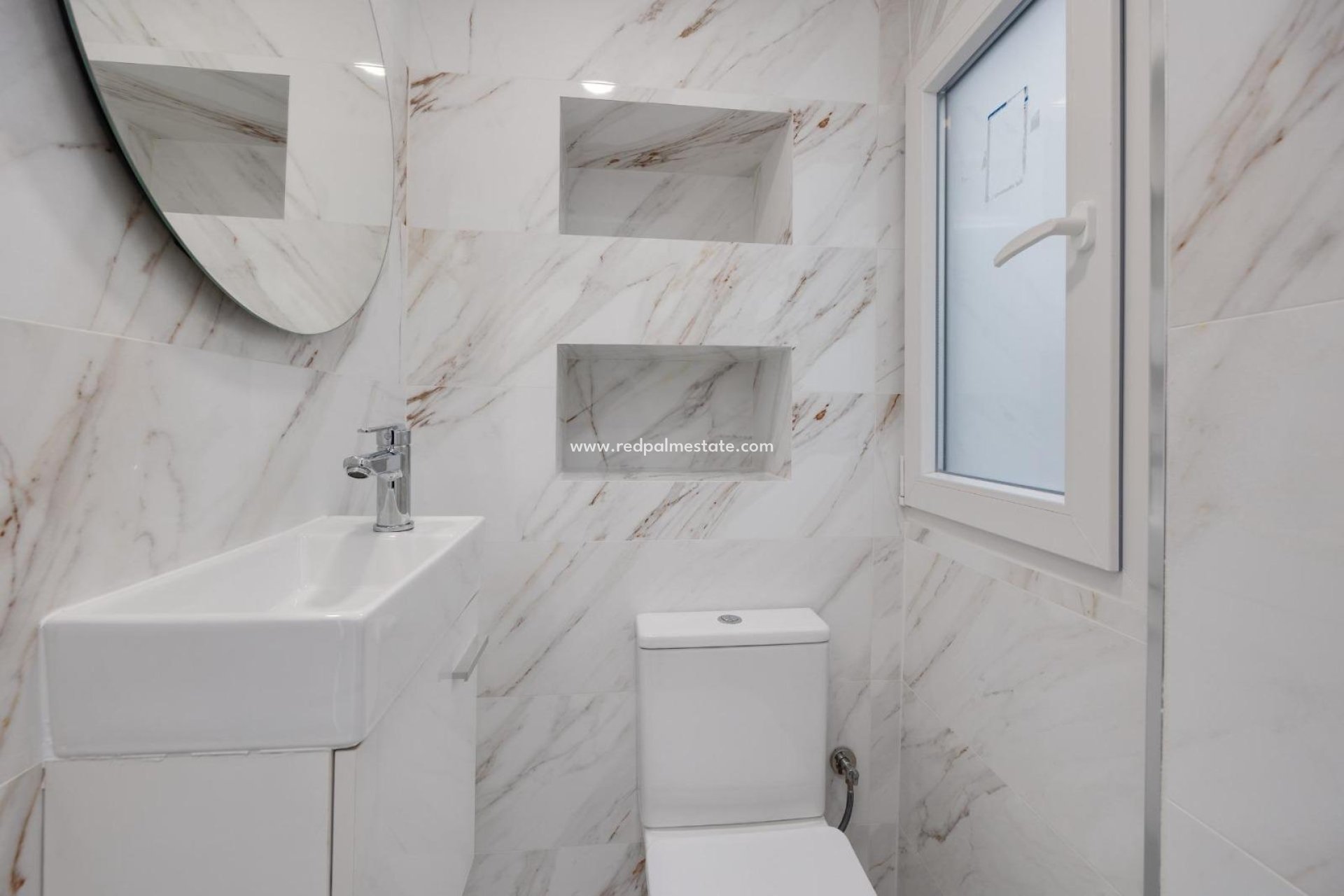 Återförsäljning - Apartamento -
Torrevieja - El Acequión - Los Náufragos