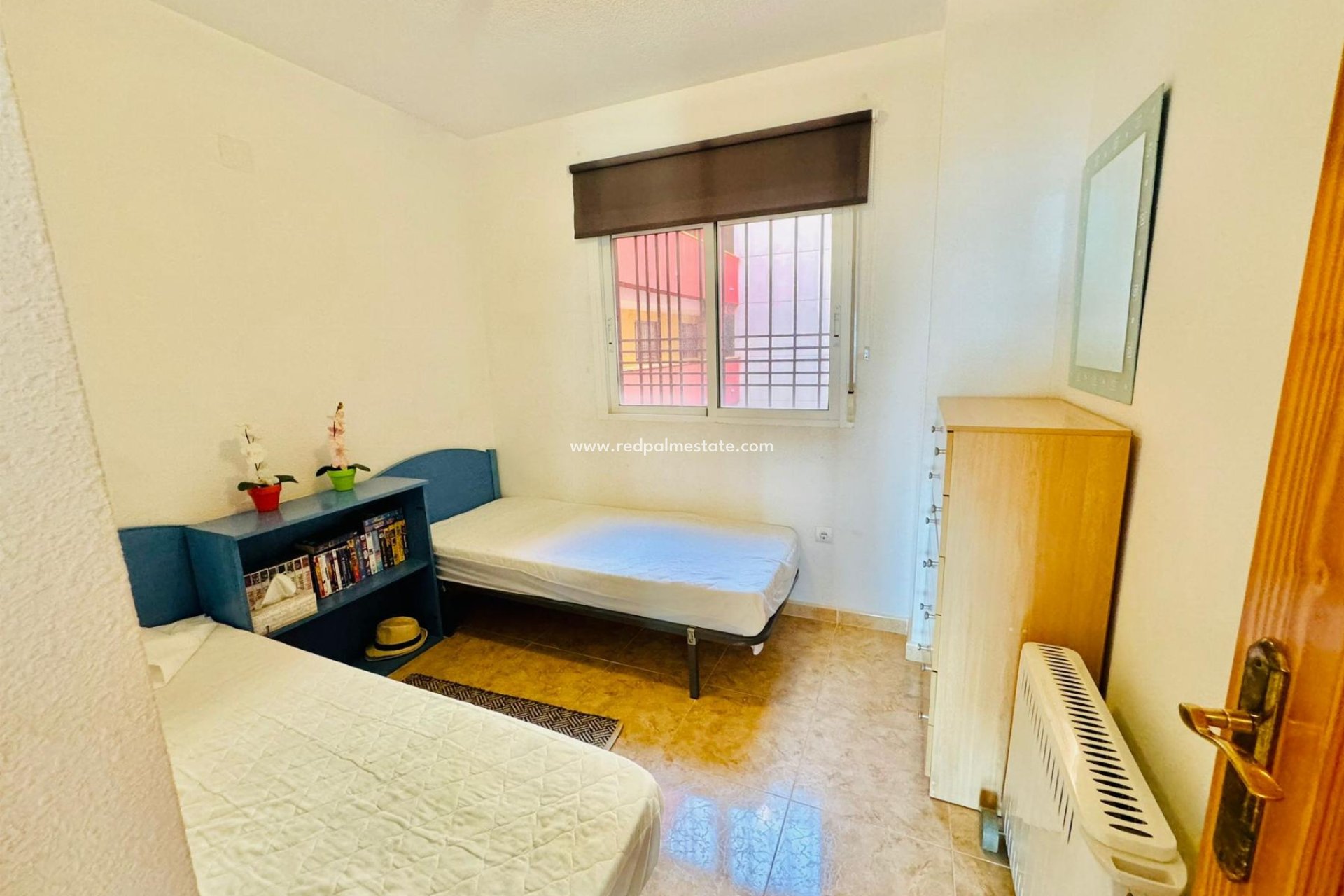 Återförsäljning - Apartamento -
Torrevieja - La Mata