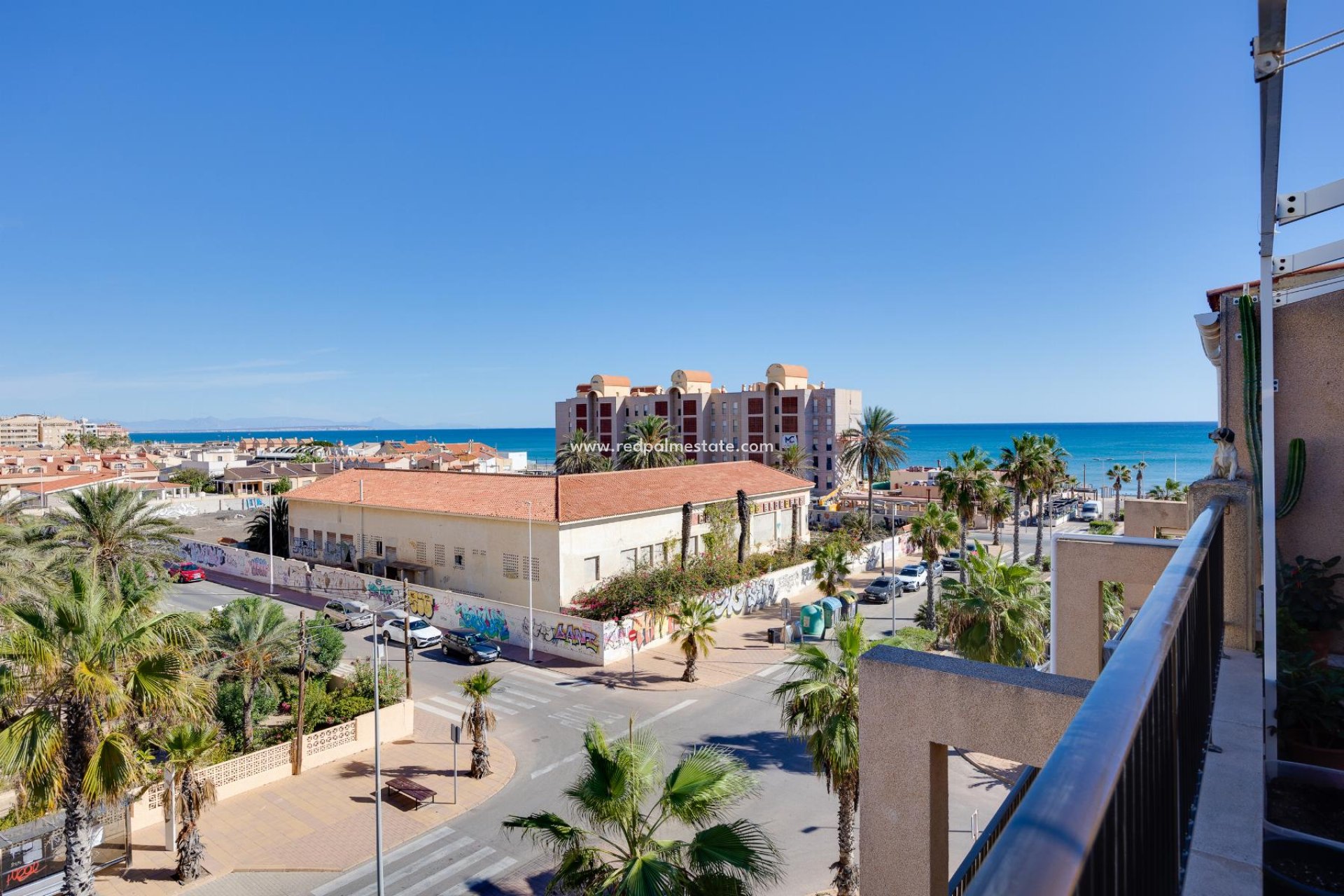 Återförsäljning - Apartamento -
Torrevieja - La Mata