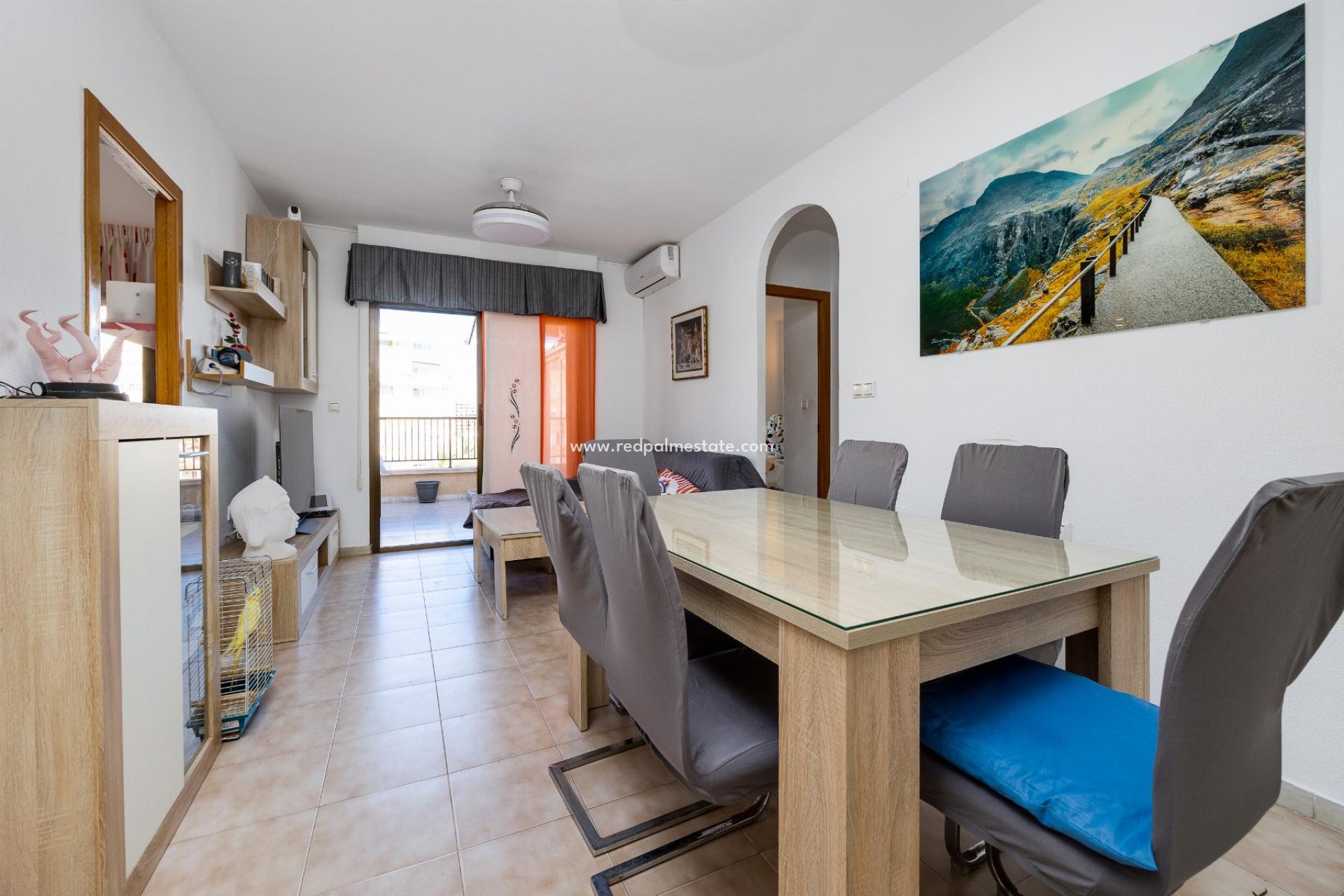 Återförsäljning - Apartamento -
Torrevieja - La Mata