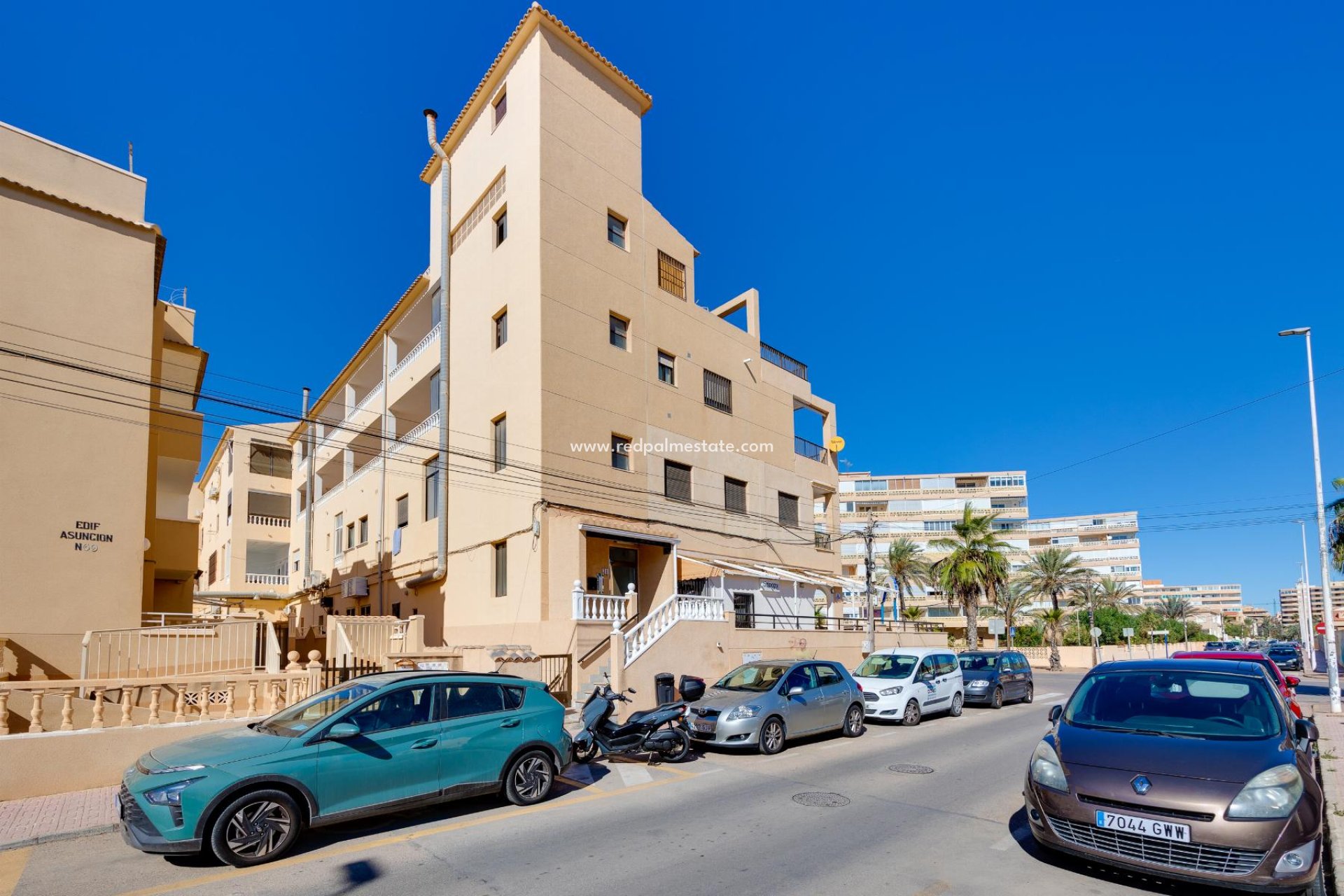 Återförsäljning - Apartamento -
Torrevieja - La Mata