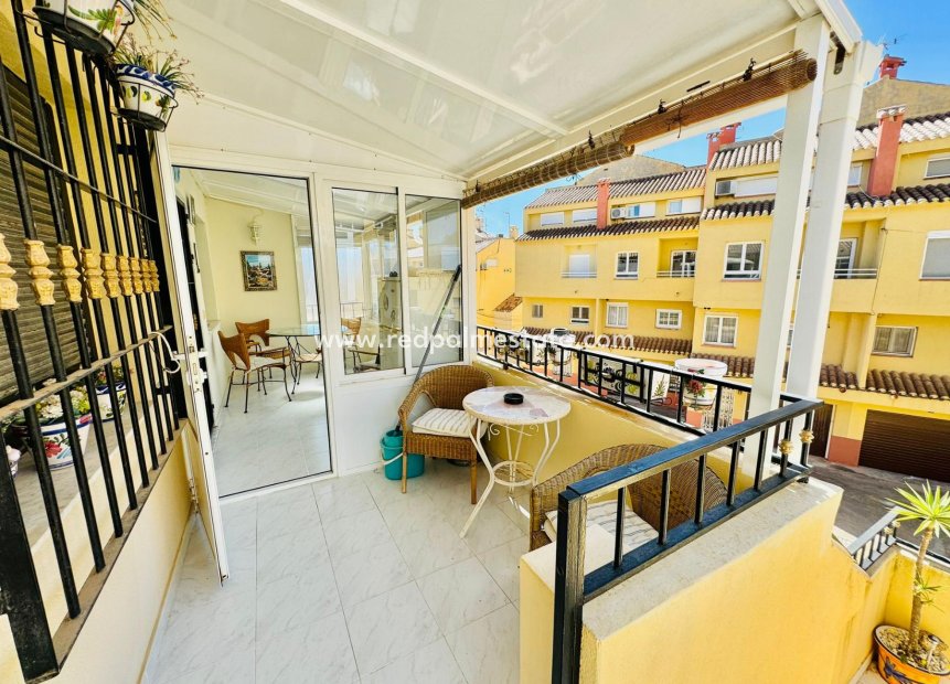 Återförsäljning - Apartamento -
Torrevieja - La Veleta