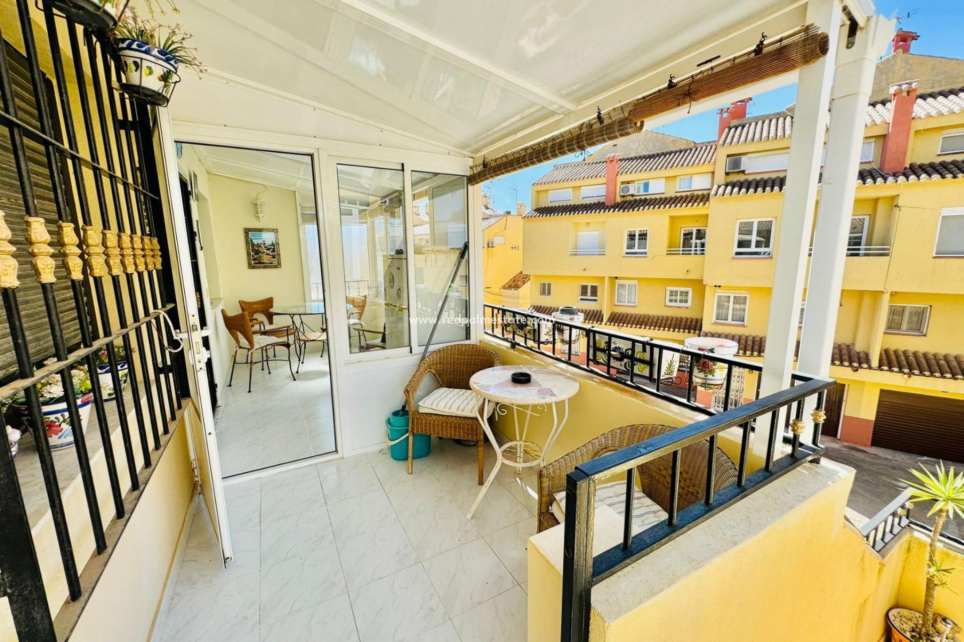 Återförsäljning - Apartamento -
Torrevieja - La Veleta