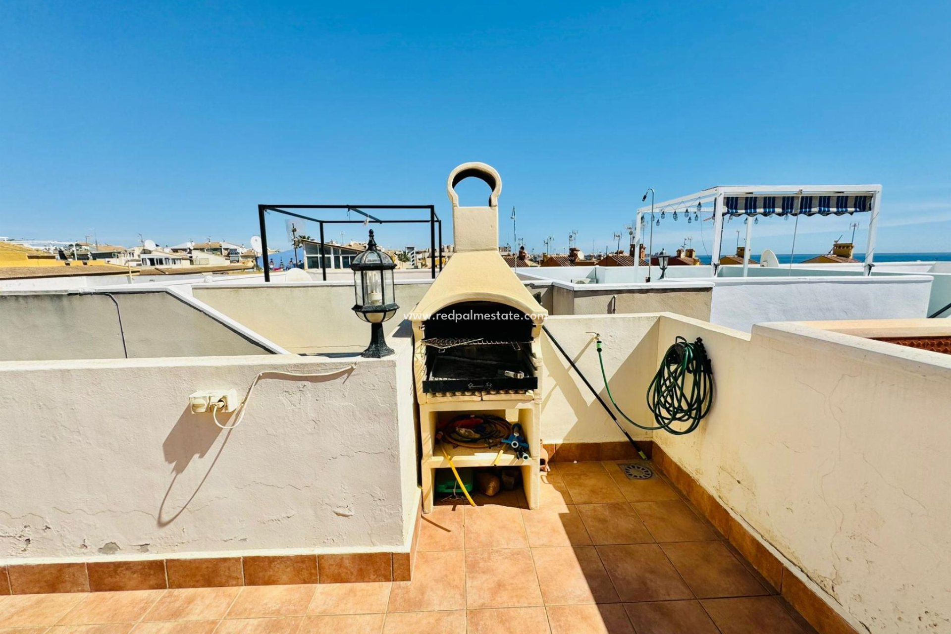 Återförsäljning - Apartamento -
Torrevieja - La Veleta