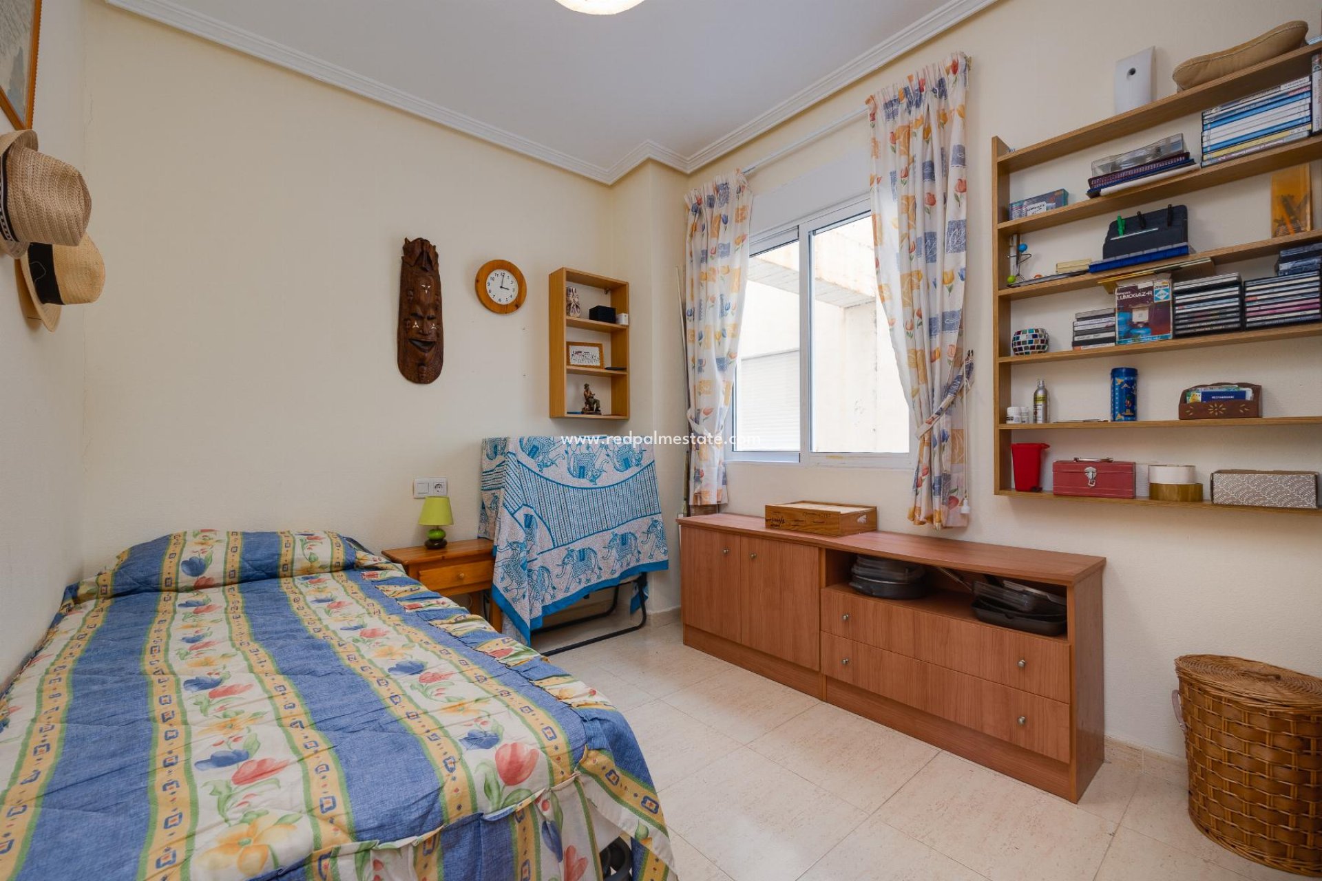 Återförsäljning - Apartamento -
Torrevieja - Playa de Los Locos-Curva del Palangre