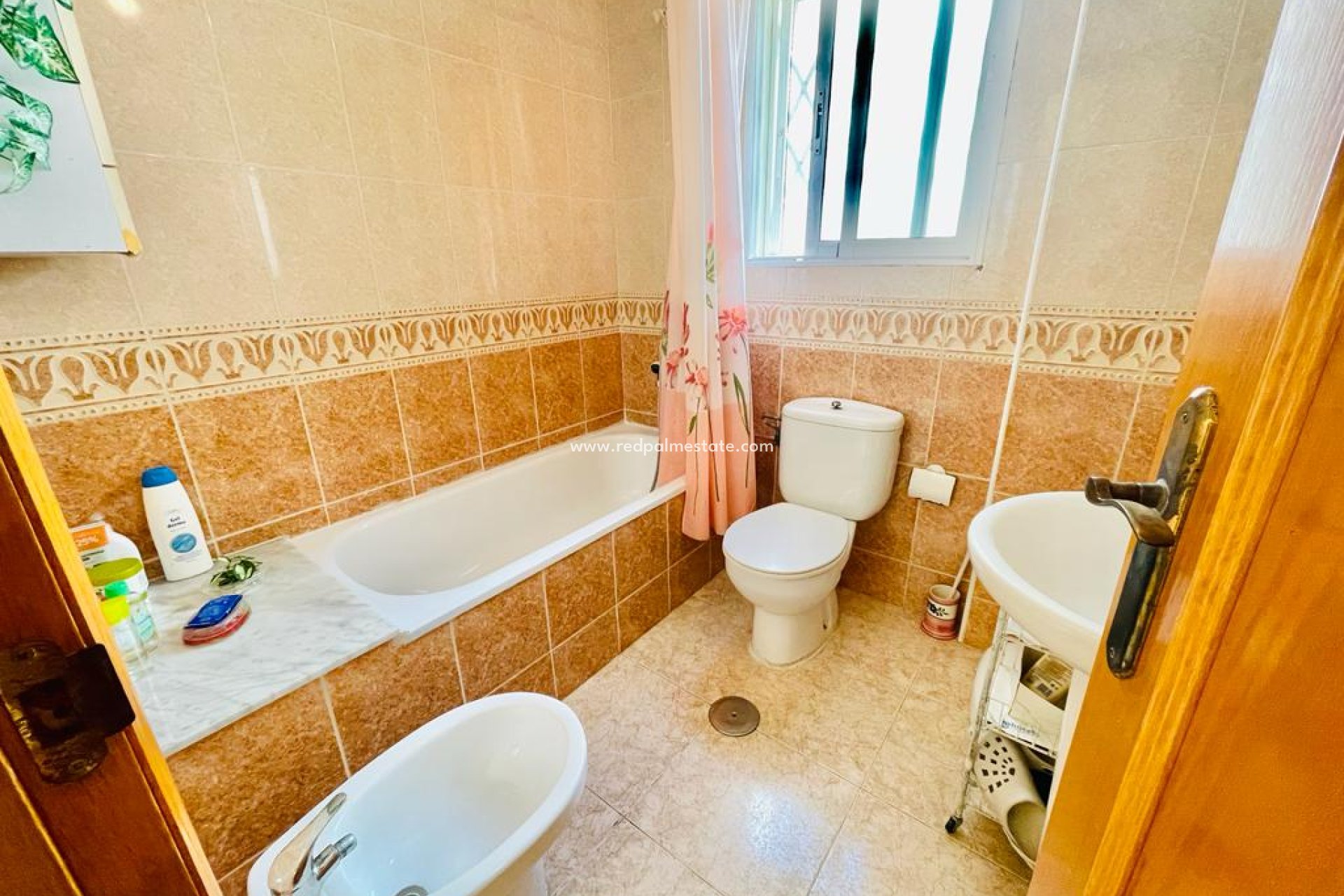 Återförsäljning - Apartamento -
Torrevieja - Playa del Cura