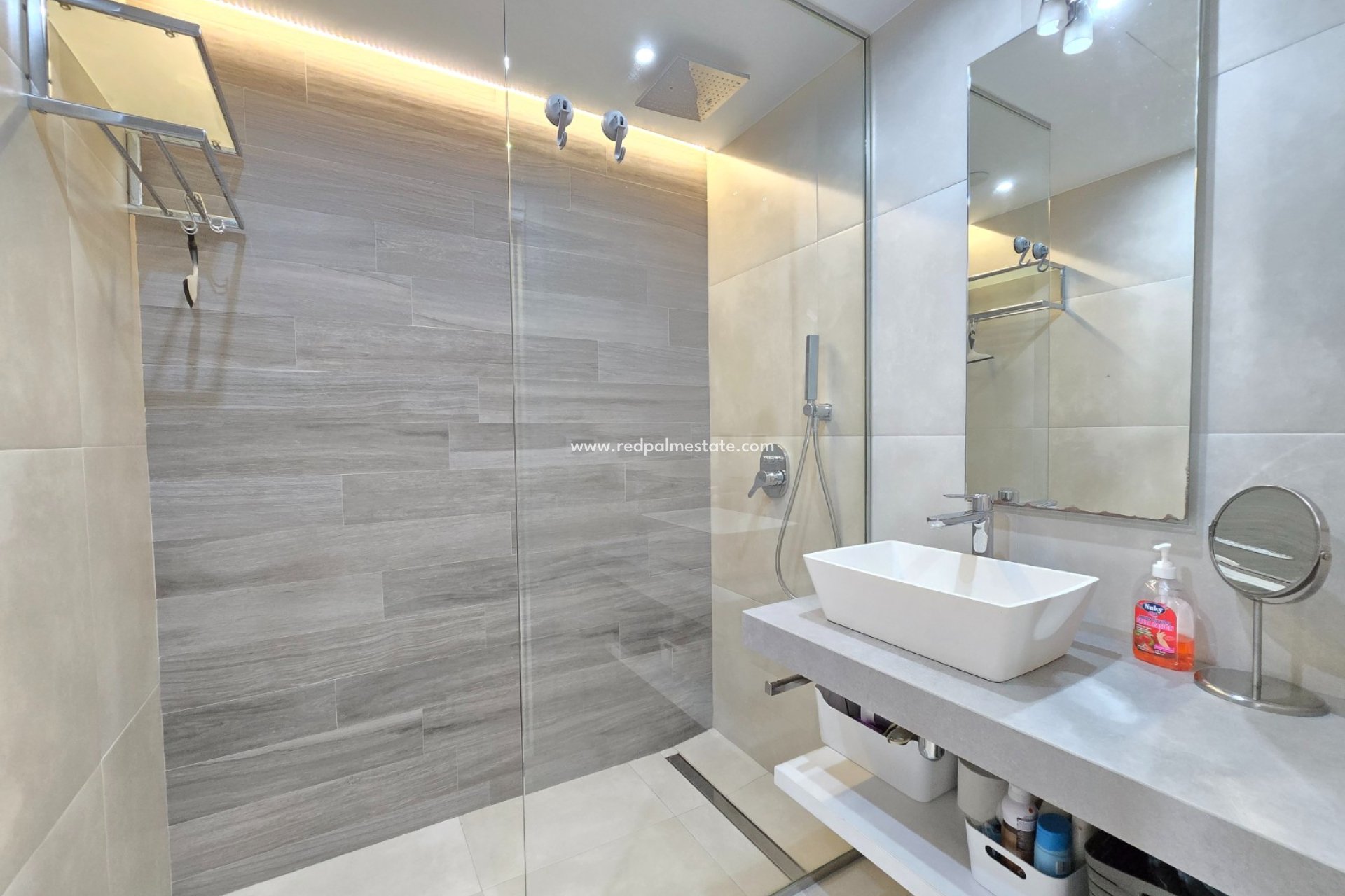 Återförsäljning - Apartment / Flat * -
Orihuela Costa - Punta Prima *