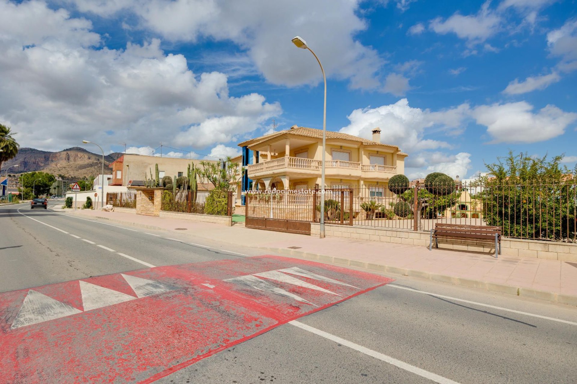 Återförsäljning - Avskilt hus -
Orihuela Costa - Hurchillo