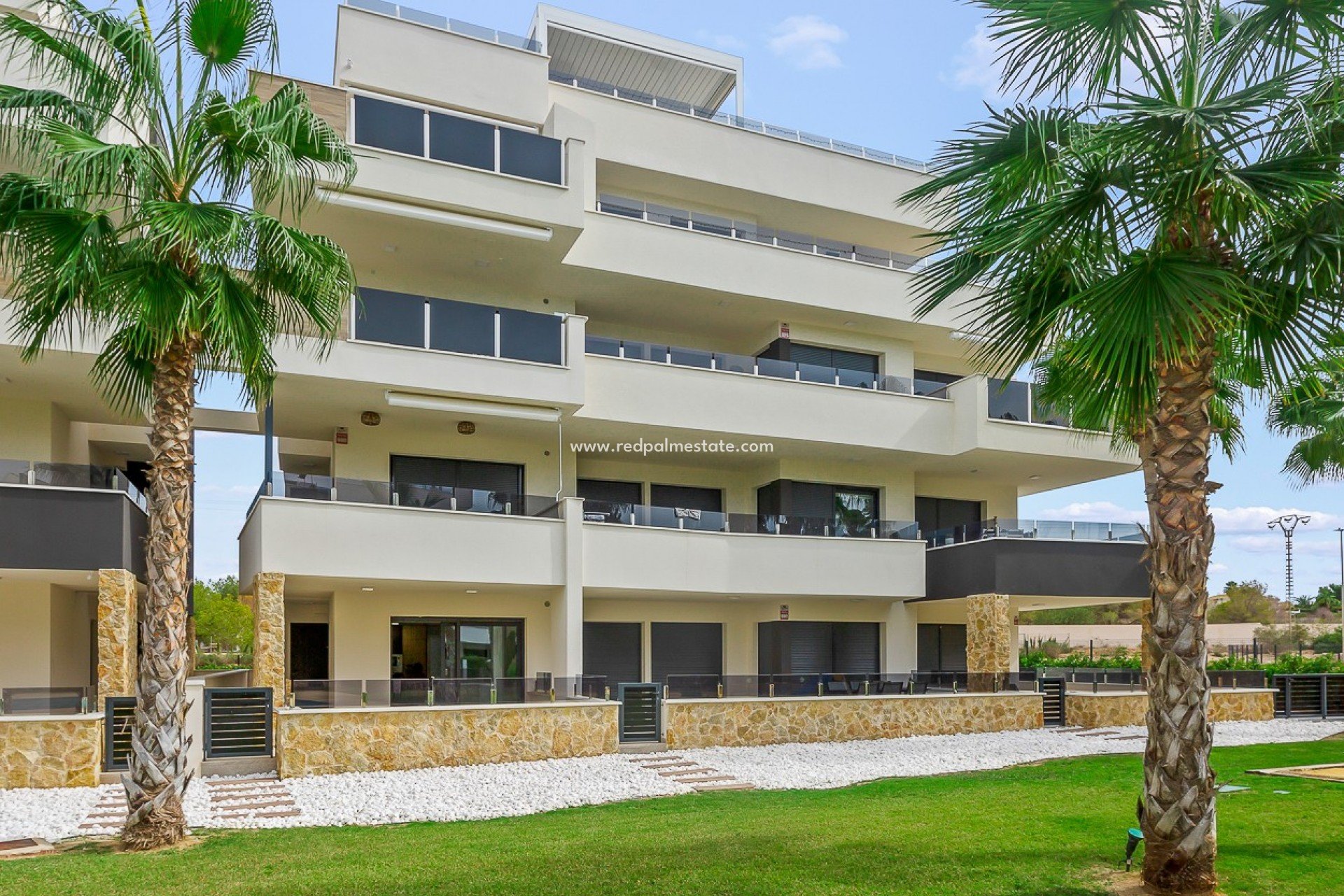 Återförsäljning - Bottenvåning -
Torrevieja - Los Balcones - Los Altos del Edén