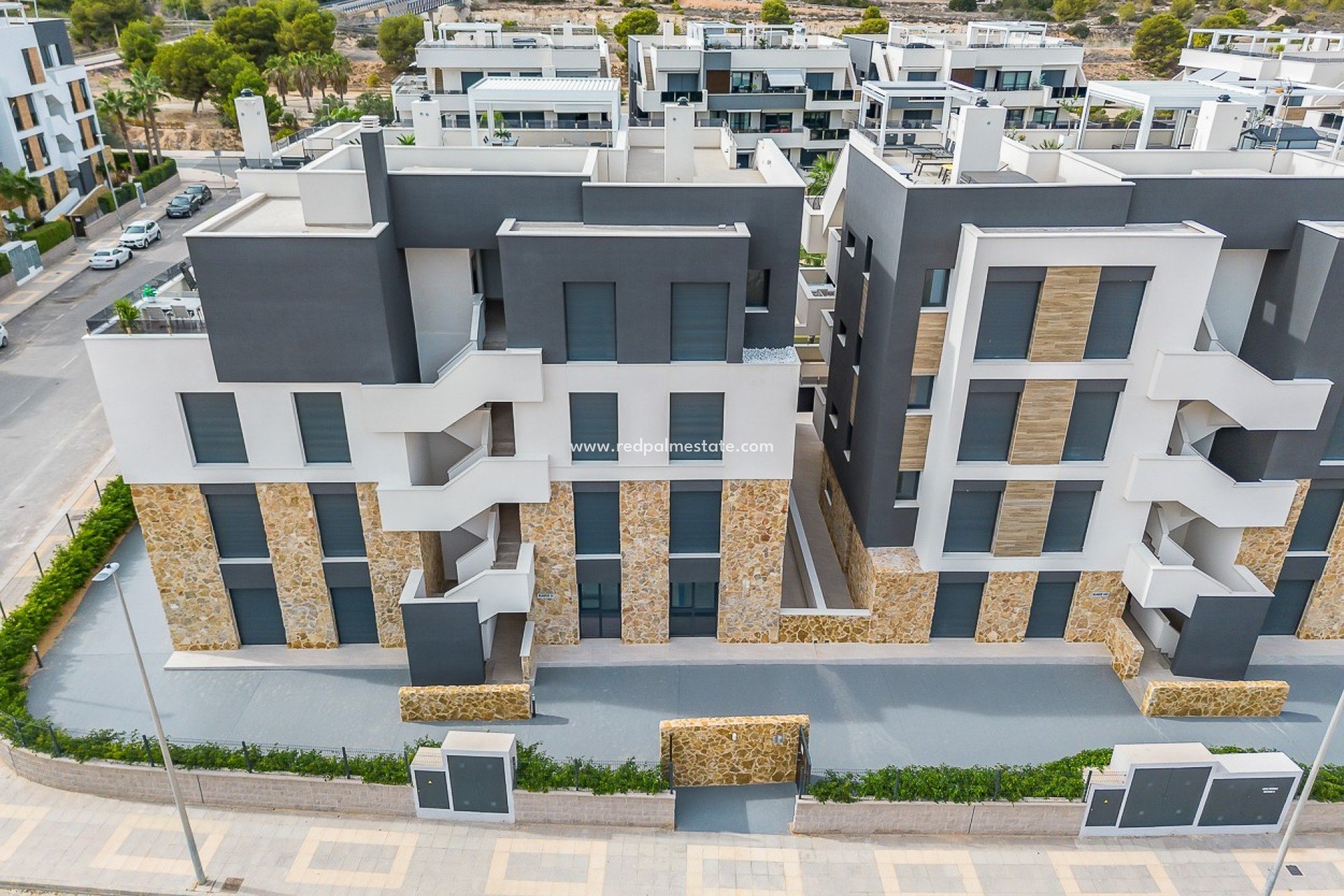 Återförsäljning - Bottenvåning -
Torrevieja - Los Balcones - Los Altos del Edén